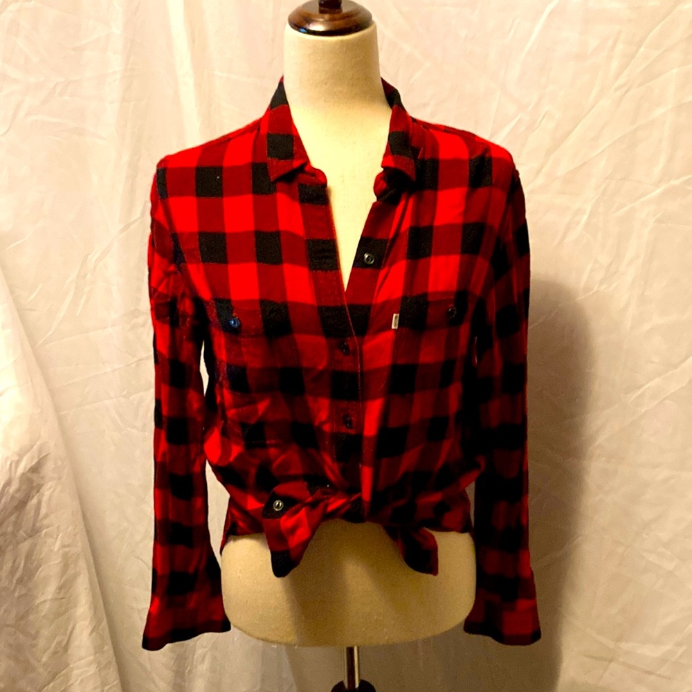 Levi’s Women’s Plaid Checkered Shirt Size Small